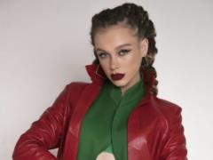Maria Yaremchuk released  passionate dialogue  in the collaboration with boyz-band