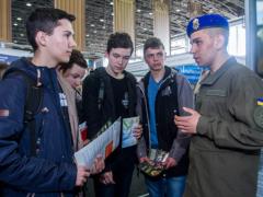 Kharkov guardsmen presented their achievements at the international exhibition of education)