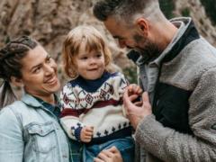 A boy or a girl: in the US parents raise a  sexless  child