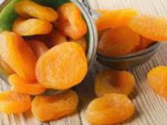 Дієтологи назвали корисні для грудей продукти