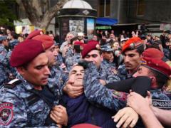 EU urges Armenian authorities to respect citizens  rights