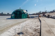 The owners of the hemisphere on the city pond are not going to clean it. The company will appeal the decision of the court