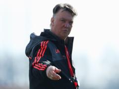 Van Gaal: I received an offer that you can not refuse