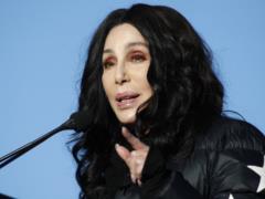 71-year-old Sher shocked fans with a picture without makeup