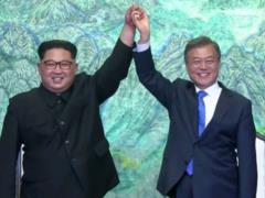 Two Koreans decided to stop fighting