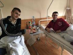 Бойцам в Харьковском госпитале не хватает станков для бритья