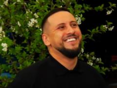 MONATIK shared his impressions of a trip to Disneyland with his sons