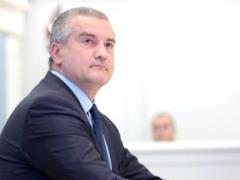 Крымские чиновники резко обеднели