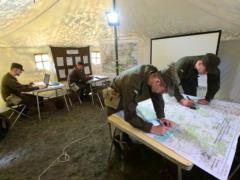 Under the Kharkov guardsmen practiced practical skills in the field