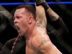 Сканальній боєць UFC зізнався, як готується до бою: постійно працював над кардіо в спальні з дівчатами