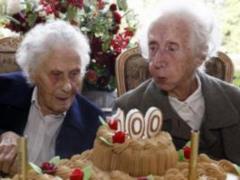 How much should you eat to live up to 100 years