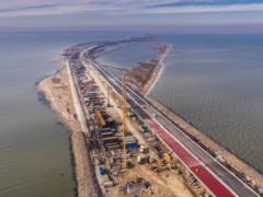 The Crimean bridge will make Ukraine a Russian