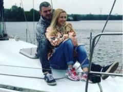 Романтика на двоих: Матвиенко и Мирзоян показали, как катались на яхте
