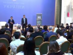 Groysman counts on the adoption of the BP bill on the Anti-Corruption Court until the end of May