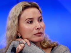 От тренера Медведевой бегут спортсмены