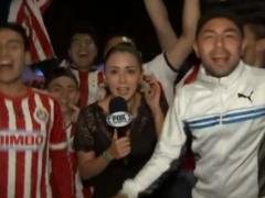 Mexican fan touched the journalist for the buttocks on the air and got a microphone