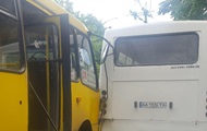 У Києві зіткнулися дві маршрутки, є постраждалий