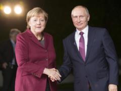 Путін вирішив не принижуватися перед Меркель