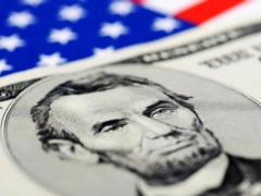 Американцы заняли у России