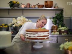 The royal family showed a video of creating a cake for the wedding of Prince Harry and Megan