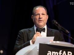Officially: Harvey Weinstein surrendered to the police