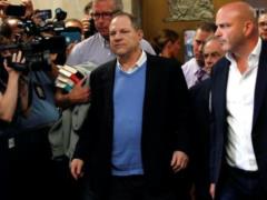 Суд отпустил Вайнштейна под залог в один миллион долларов