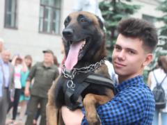 В Харькове гвардейские кинологи готовят мотивированное пополнение