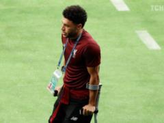 Leader of Liverpool arrived on crutches in Kiev to support the team