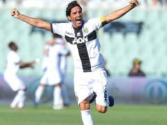 Lucarelli returned from Parma to Serie A and retired