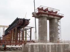 Кримський міст будували компанії з України