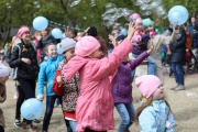 About 100 beds and gifts from the governor. CSTO No. 1 celebrated Children's Day
