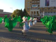 A large-scale flash mob was held in Kharkov on the Children s Day