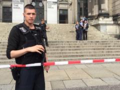 Полицейский открыл стрельбу в Берлинском кафедральном соборе