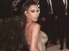Why did not you put it on the White House: users criticized the transparent dress Kim Kardashian
