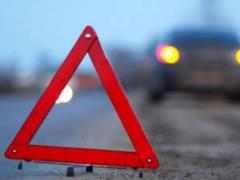 Тяжелое ДТП в Днепре. Автомобиль снес остановку вместе с людьми