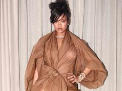 Rihanna parted ways with her lover-billionaire: the cause is known
