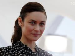  Bond girl  Kurilenko shocked the cardinal change of appearance