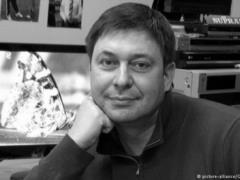 СБУ знайшла у головного редактора  РИА Новости-Україна  пістолет і 200 тисяч доларів