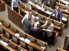 Deputies Rada staged a fight in front of viewers