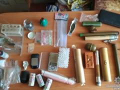 In Kropiwnicki, police seized explosives, ammunition and drugs in a local resident s apartment