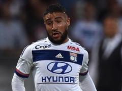 Transfer Fecira to Liverpool under the threat of failure