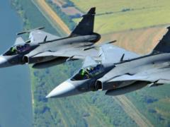Венгрия объявила военную тревогу из-за самолета из Украины