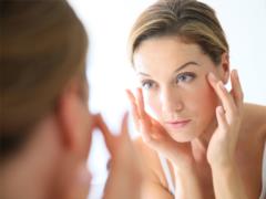 Experts named 5 habits that lead to early wrinkles