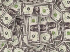 Доллар идет в отрыв от всех валют