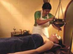 Who will use salicylic peeling