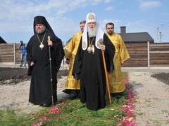 Патріарх Філарет освятив нову церкву під Харковом