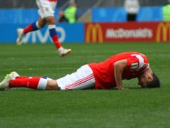 Dzagoev sticks to grief with cakes
