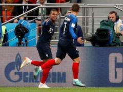 Франция победила Перу и вышла в плей-офф ЧМ-2018