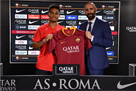 Officially: Roma signed a five-year contract with Kluivert