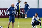 Sampaoli asked Messi whether to release Aguero-Ole